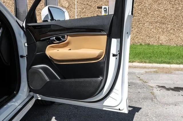 2019 Volvo XC90 T6 Momentum