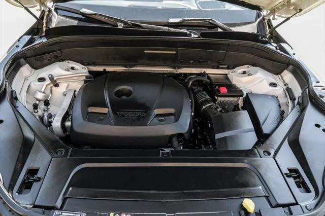 2019 Volvo XC90 T6 Momentum