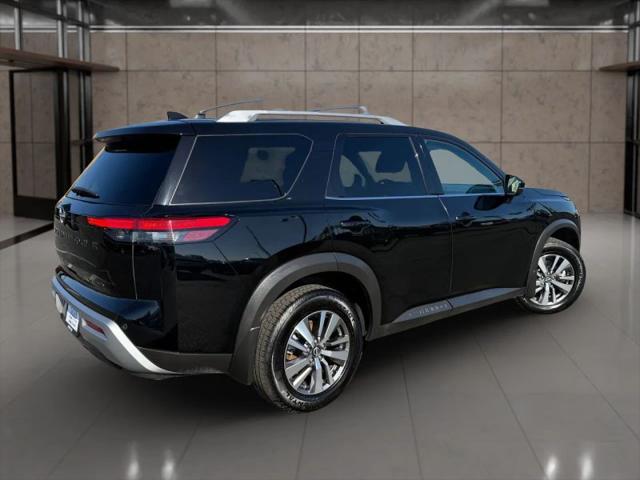2023 Nissan Pathfinder SL 4WD