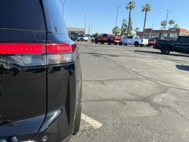 2023 Nissan Pathfinder SL 4WD
