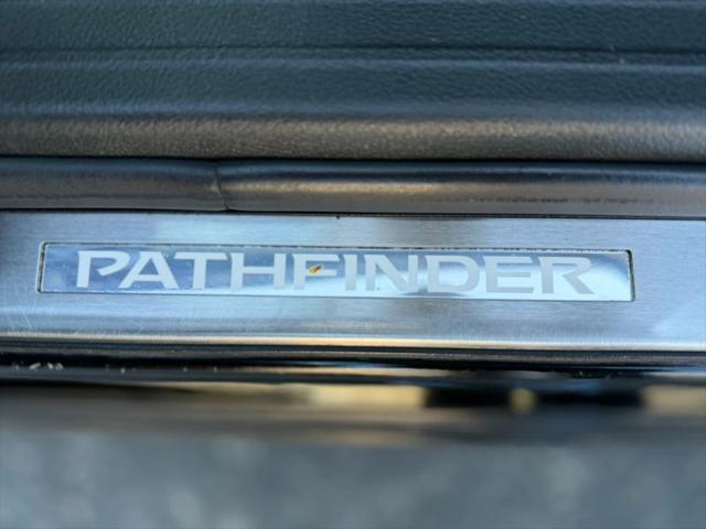 2023 Nissan Pathfinder SL 4WD