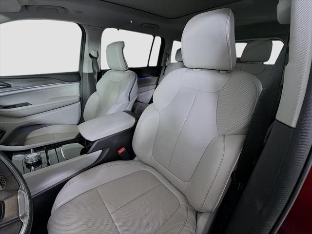 2022 Jeep Grand Cherokee L Overland 4x4