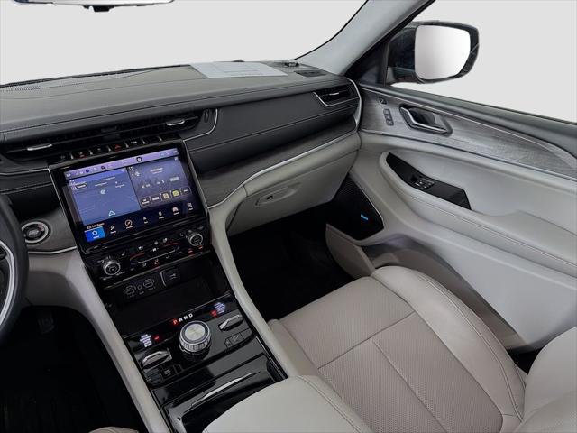 2022 Jeep Grand Cherokee L Overland 4x4