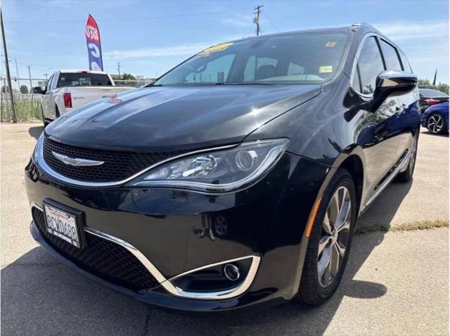 2017 Chrysler Pacifica Limited for sale in Fresno, CA