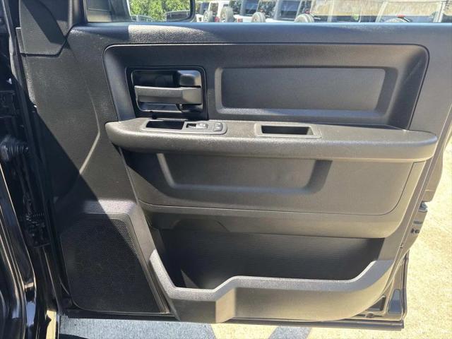 2022 Ram 1500 Classic Tradesman Crew Cab 4x4 5'7" Box
