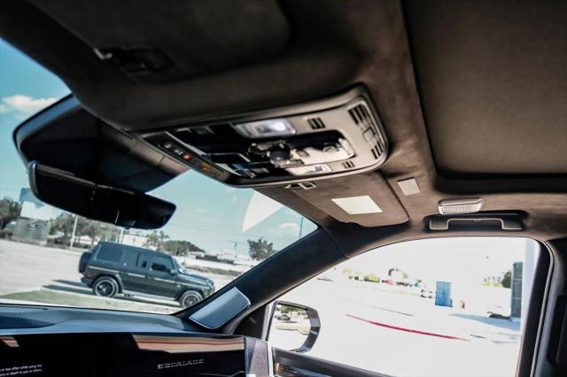 2025 Cadillac Escalade Sport Platinum