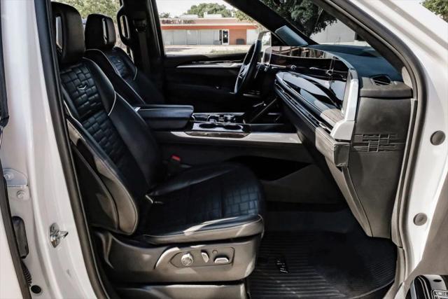 2025 Cadillac Escalade Sport Platinum