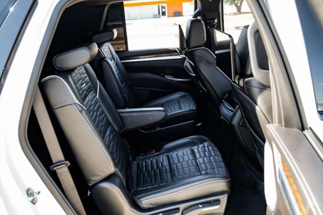 2025 Cadillac Escalade Sport Platinum