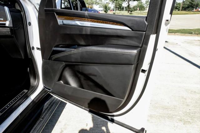 2025 Cadillac Escalade Sport Platinum
