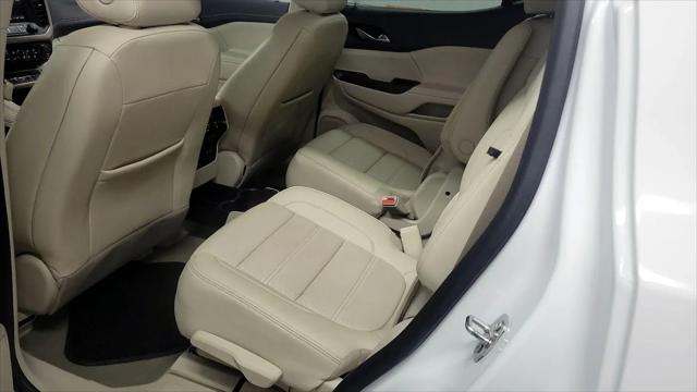 2023 GMC Acadia AWD Denali
