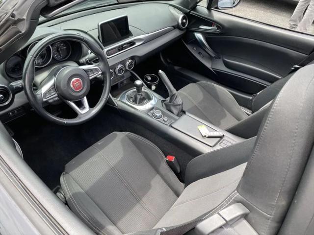 2017 Fiat 124 Spider Classica