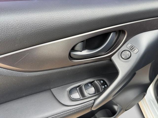 2021 Nissan Rogue Sport S FWD Xtronic CVT