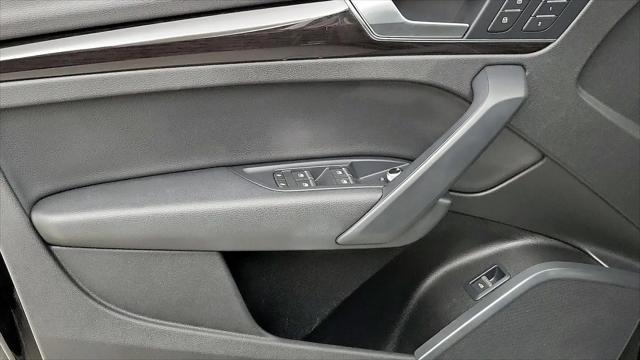 2020 Audi Q5 Titanium Premium 45 TFSI quattro S tronic