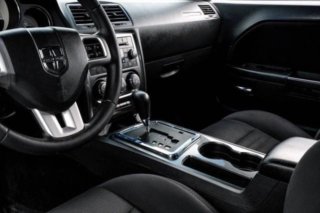 2014 Dodge Challenger SXT