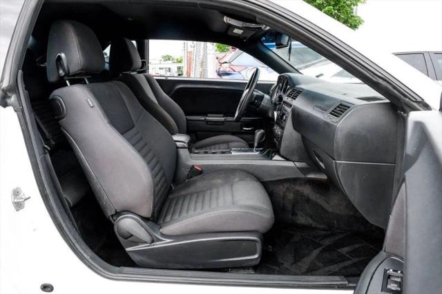 2014 Dodge Challenger SXT
