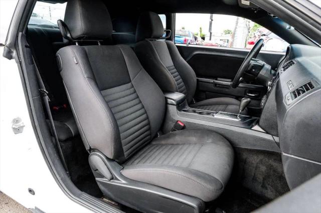 2014 Dodge Challenger SXT
