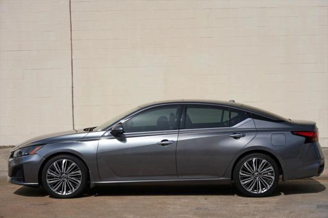 2024 Nissan Altima SL FWD