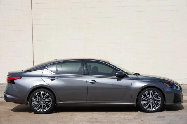2024 Nissan Altima SL FWD