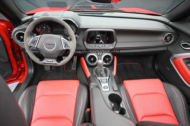 2023 Chevrolet Camaro RWD Convertible 2SS