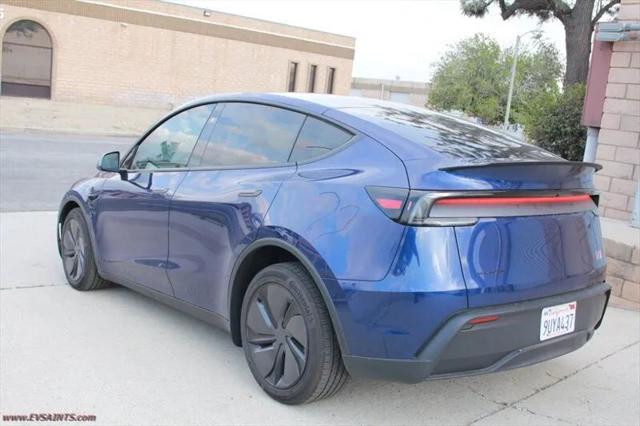 2026 Tesla Model Y Premium Rear-Wheel Drive