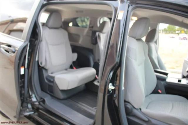 2024 Toyota Sienna LE