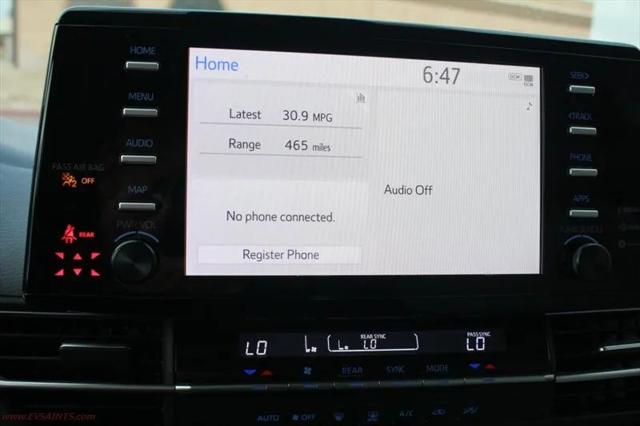 2024 Toyota Sienna LE