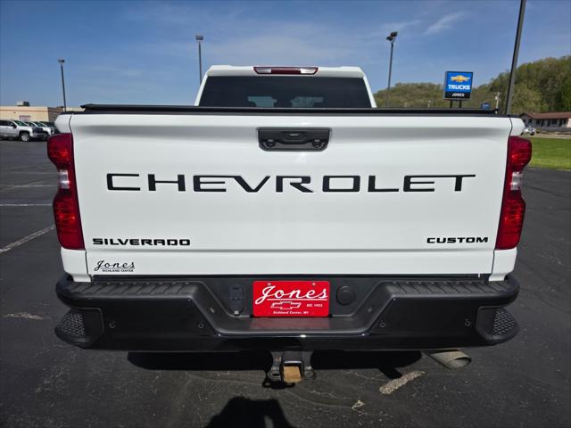 2025 Chevrolet Silverado 2500HD 4WD Crew Cab Standard Bed Custom
