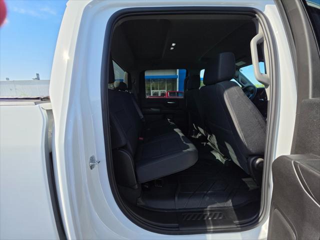 2025 Chevrolet Silverado 2500HD 4WD Crew Cab Standard Bed Custom