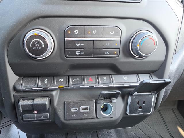 2025 Chevrolet Silverado 2500HD 4WD Crew Cab Standard Bed Custom