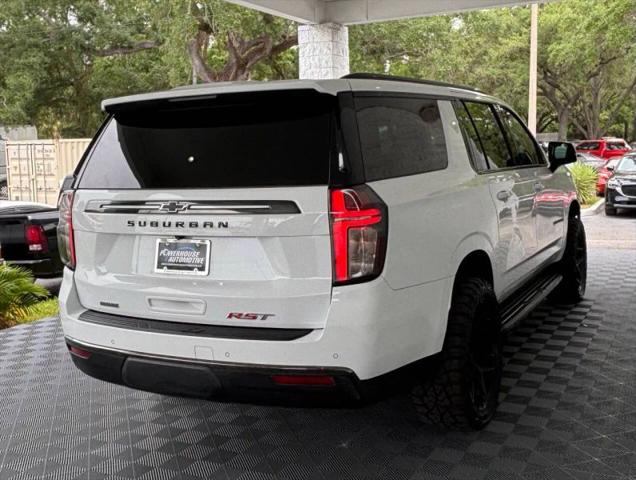 2022 Chevrolet Suburban 4WD RST