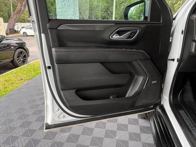2022 Chevrolet Suburban 4WD RST