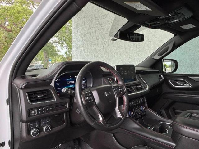 2022 Chevrolet Suburban 4WD RST