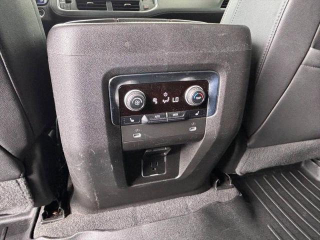 2022 Chevrolet Suburban 4WD RST