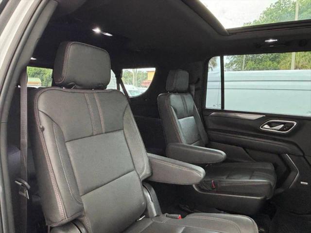 2022 Chevrolet Suburban 4WD RST