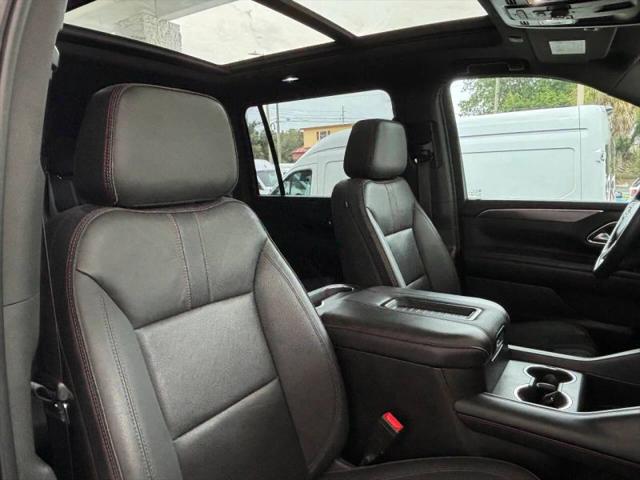 2022 Chevrolet Suburban 4WD RST