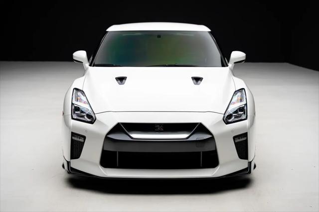 2019 Nissan GT-R Premium