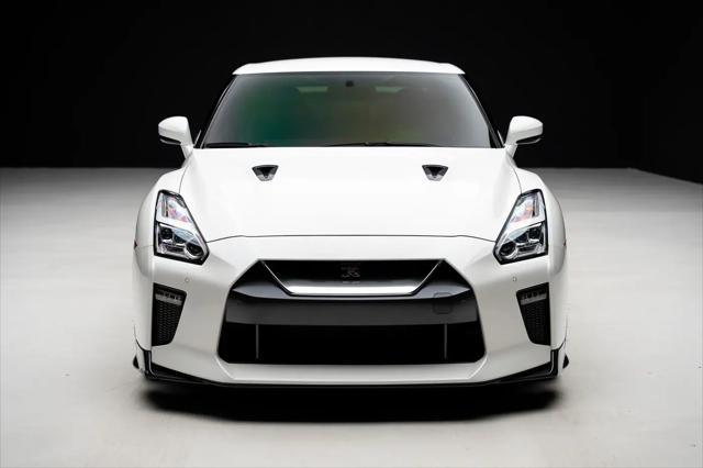2019 Nissan GT-R Premium