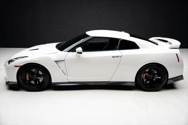 2019 Nissan GT-R Premium
