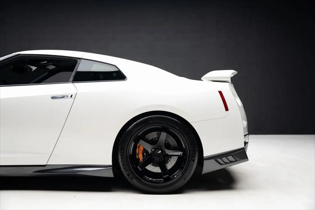 2019 Nissan GT-R Premium