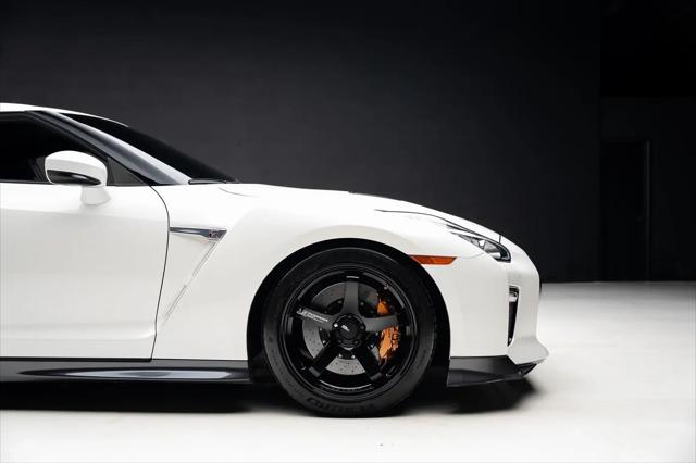 2019 Nissan GT-R Premium