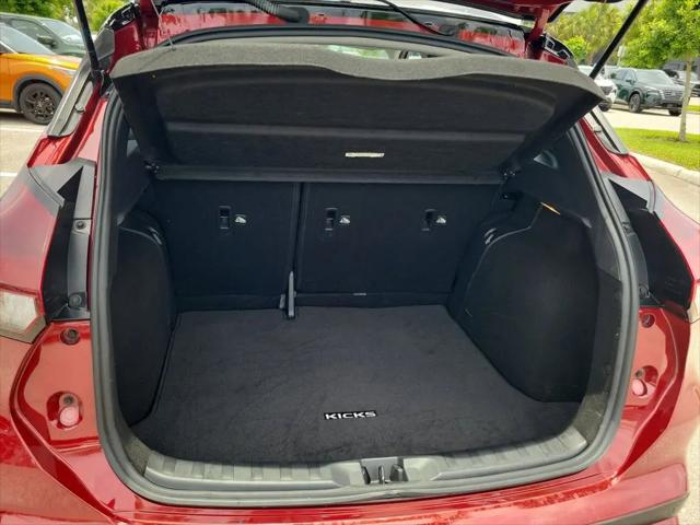 2023 Nissan Kicks SR Xtronic CVT