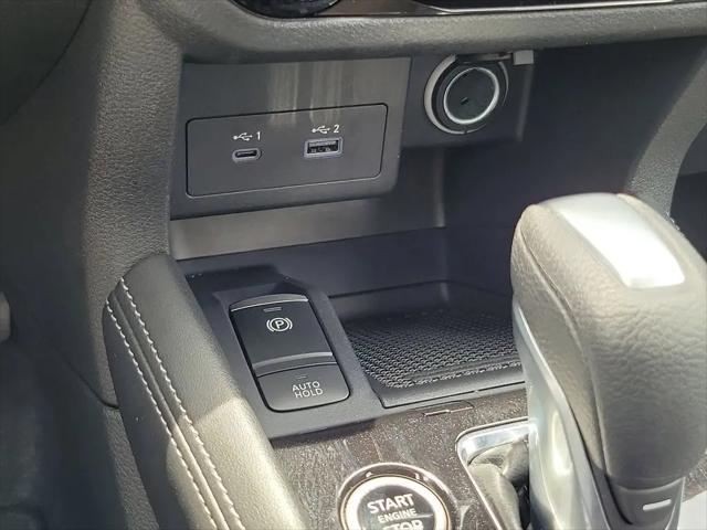 2023 Nissan Kicks SR Xtronic CVT
