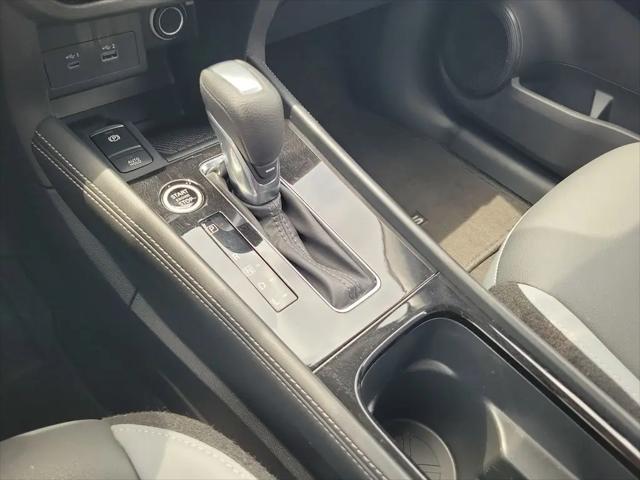 2023 Nissan Kicks SR Xtronic CVT