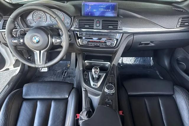 2015 BMW M4 Standard