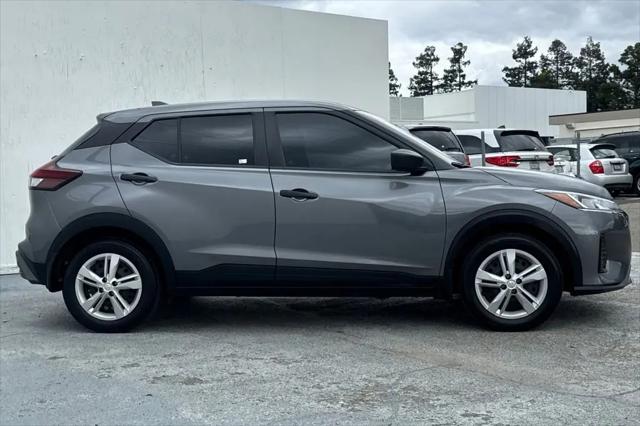 2023 Nissan Kicks S Xtronic CVT