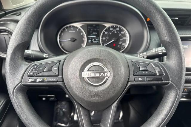 2023 Nissan Kicks S Xtronic CVT