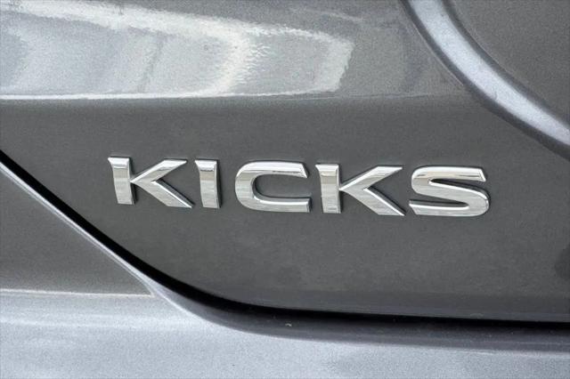 2023 Nissan Kicks S Xtronic CVT