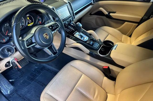 2016 Porsche Cayenne Cayenne