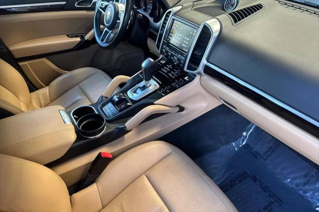 2016 Porsche Cayenne Cayenne