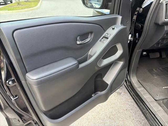 2025 Nissan Frontier King Cab SV 4x2